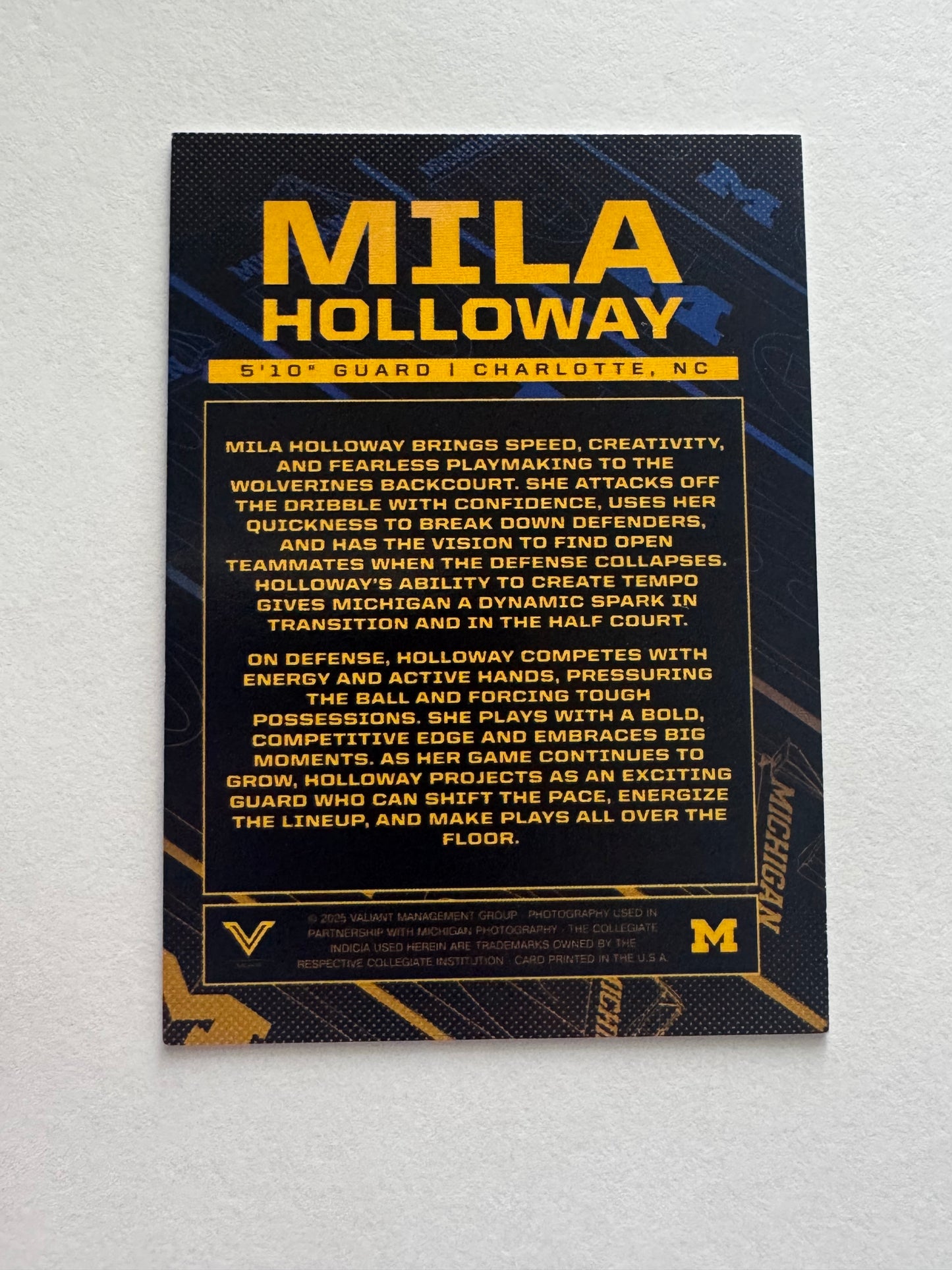 Mila Holloway 'Blue Out'  /100 Valiant Trading Card