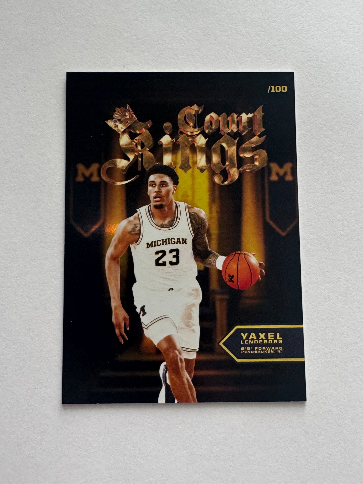 Yaxel Lendeborg 'Court Kings'  /100 Valiant Trading Card
